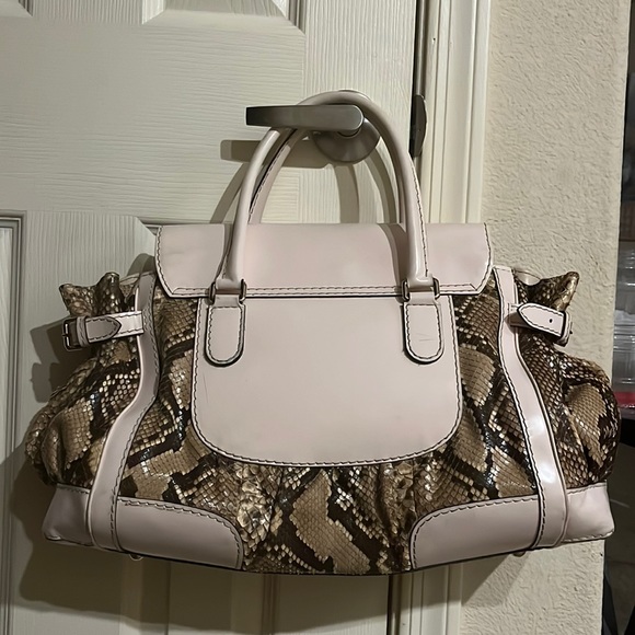 COPY - $4000 Authentic Gucci Dionysus Cruise Limited Edition Python Satchel 18”… - Picture 11 of 16